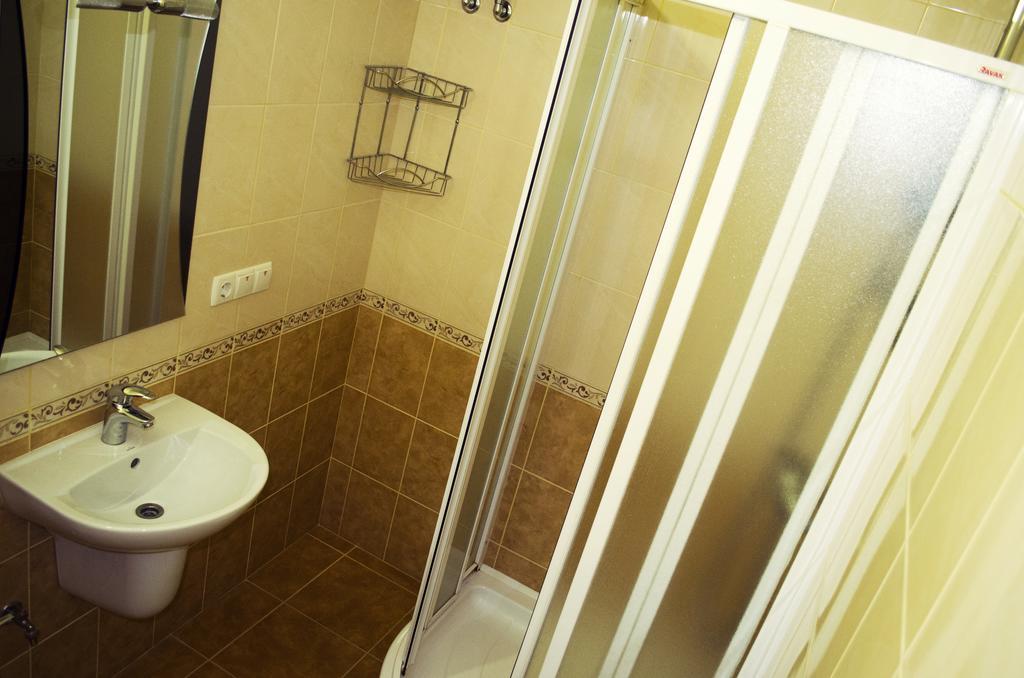 Filvarki-Centre Kamianets Podilskyi Bagian luar foto